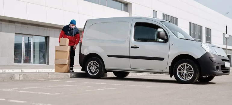 Mover who helps simplify your West Virginia move