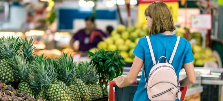 compare Washington DC vs. NYC and prepare an adequate budget