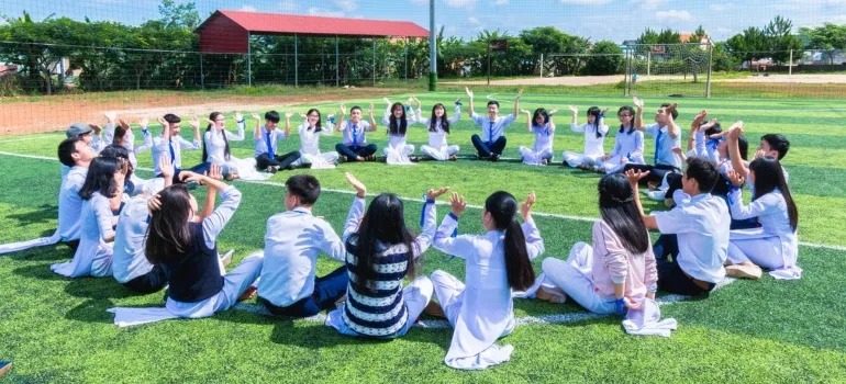 kids sitting in a circle