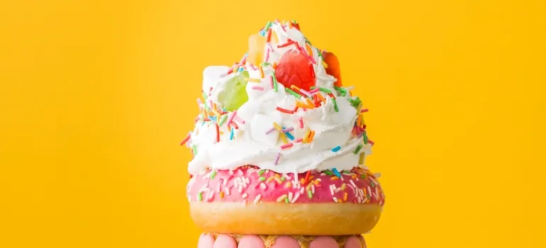 donut with cream