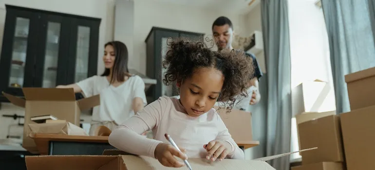 a family moving with children to North Potomac