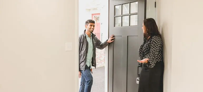 a man moving into a home in one of the places in Maryland for a fall relocation