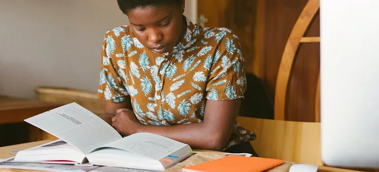 a girl learning about the facts about Montgomery County