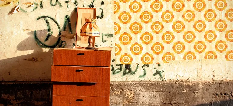 someone not following the interstate moving safety tips