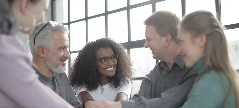 people saying goodbye to their friend