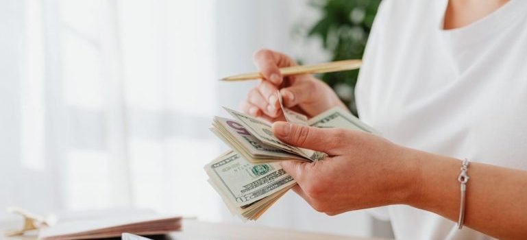 woman counting money